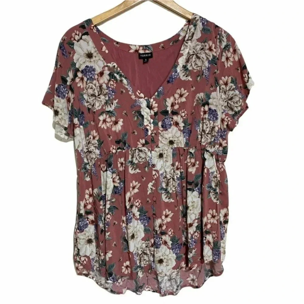 Torrid 0/L pink floral baby doll top shirt short sleeve Empire waist Boho